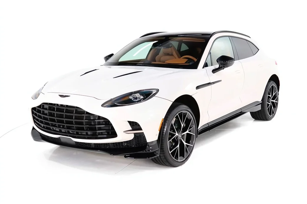 ASTON MARTIN DBX